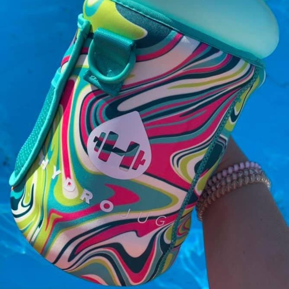 Hydrojug sleeve